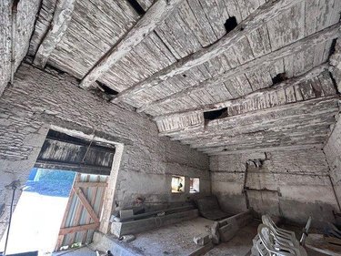 Immeuble a vendre Les Champs-Géraux 22630 Côtes-d'Armor 210 m2  99840 euros