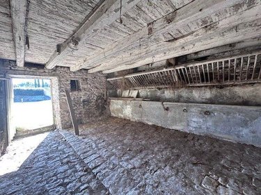 Immeuble a vendre Les Champs-Géraux 22630 Côtes-d'Armor 210 m2  100940 euros