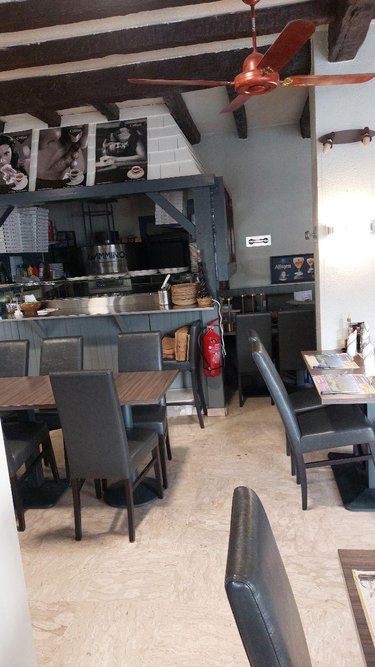 Fonds et murs commerciaux a vendre Aix-les-Bains 73100 Savoie 116 m2  219000 euros