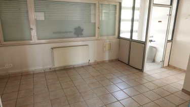 Fonds et murs commerciaux a vendre Rethel 08300 Ardennes  80200 euros