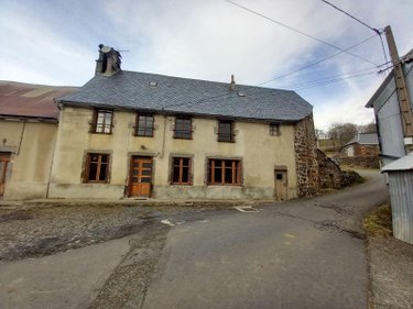 Maison a vendre Lavigerie 15300 Cantal 120 m2  110000 euros