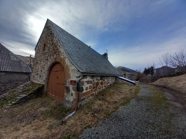 Maison a vendre Lavigerie 15300 Cantal 120 m2  110000 euros