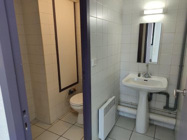 Fonds et murs commerciaux a vendre Grenoble 38000 Isère 245 m2  249500 euros