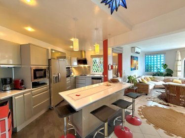 Maison a vendre Saint-Pierre 97410 Réunion 290 m2 8 pièces 699000 euros