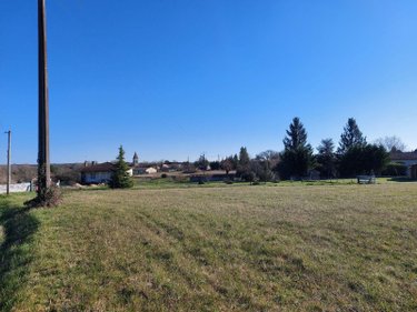Terrain a batir a vendre La Tour Blanche Cercles 24320 Dordogne 2506 m2  38360 euros