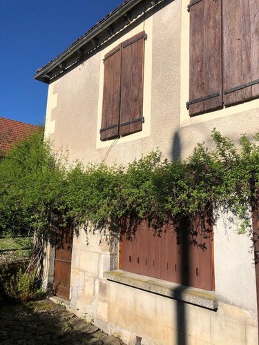 Maison a vendre Bassignac 15240 Cantal  53000 euros
