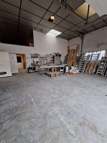 Fonds et murs commerciaux a vendre Saint-Lyé 10180 Aube 550 m2  470000 euros