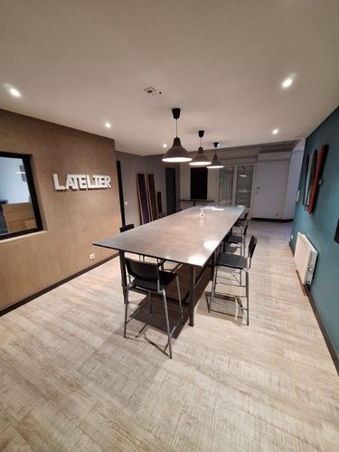 Fonds et murs commerciaux a vendre Saint-Lyé 10180 Aube 550 m2  470000 euros