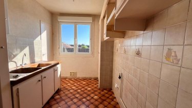 Appartement a vendre Châlons-en-Champagne 51000 Marne 64 m2 4 pièces 69000 euros