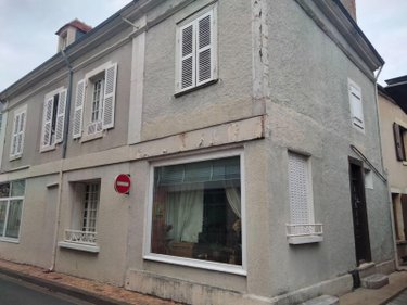 Immeuble a vendre Lignières 18160 Cher 157 m2  68900 euros