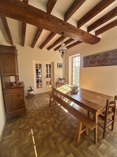 Maison a vendre Baugé-en-Anjou 49150 Maine-et-Loire 133 m2 7 pièces 256025 euros