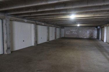 Garage et parking a vendre Brest 29200 Finistère 10 m2  18000 euros