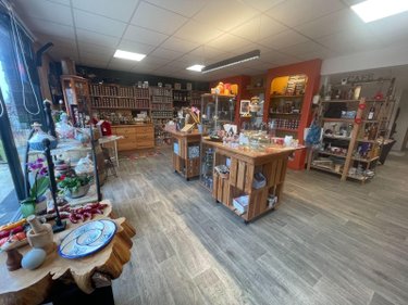 Fonds et murs commerciaux a vendre Saint-Pabu 29830 Finistère 230 m2  280700 euros