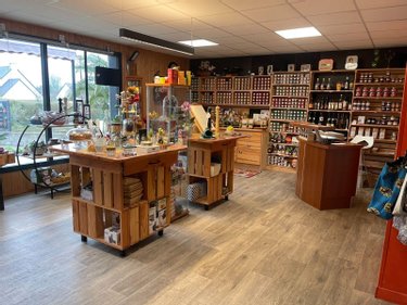 Fonds et murs commerciaux a vendre Saint-Pabu 29830 Finistère 230 m2  280700 euros