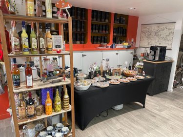 Fonds et murs commerciaux a vendre Saint-Pabu 29830 Finistère 230 m2  280700 euros