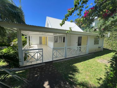 Maison a vendre La-Montagne 97417 Réunion 105 m2 4 pièces 465000 euros