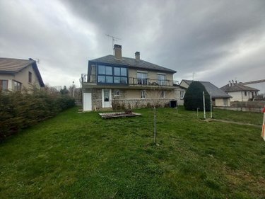 Maison a vendre Ussel 15300 Cantal 150 m2  211458 euros