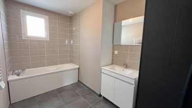 Location maison Bollezeele 59470 Nord 90 m2 4 pièces 900 euros