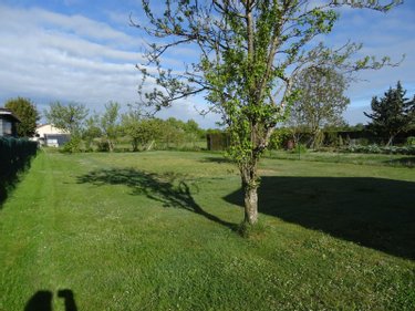 Garage et parking a vendre Chauvigny 86300 Vienne 51 m2  46800 euros