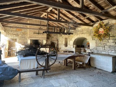 propriete a vendre Latronquière 46210 Lot 226 m2 8 pièces 411910 euros