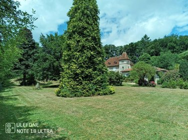 propriete a vendre Latronquière 46210 Lot 226 m2 8 pièces 411910 euros