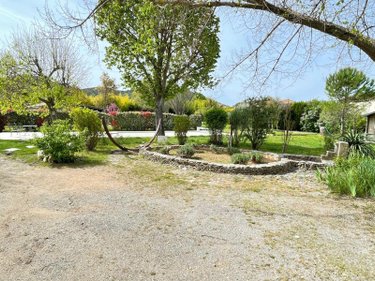 propriete a vendre Gréoux-les-Bains 04800 Alpes-de-Haute-Provence 248 m2 12 pièces 751400 euros