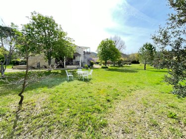 propriete a vendre Gréoux-les-Bains 04800 Alpes-de-Haute-Provence 248 m2 12 pièces 751400 euros