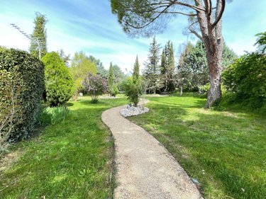 propriete a vendre Gréoux-les-Bains 04800 Alpes-de-Haute-Provence 248 m2 12 pièces 751400 euros