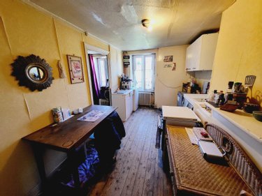 Immeuble a vendre Ussel 19200 Corrèze 173 m2  58800 euros