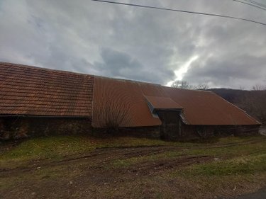 Maison a vendre Trémouille 15270 Cantal  25000 euros