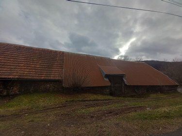Maison a vendre Trémouille 15270 Cantal  28000 euros
