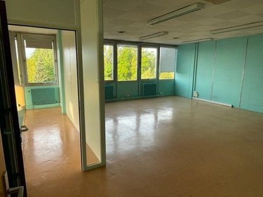 Fonds et murs commerciaux a vendre Hazebrouck 59190 Nord 188 m2  135450 euros