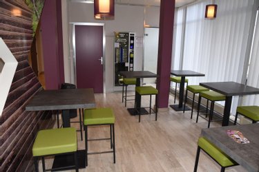 Fonds et murs commerciaux a vendre Hazebrouck 59190 Nord 188 m2  135450 euros