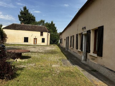 Maison a vendre La Celle-Saint-Cyr 89116 Yonne 290 m2 14 pièces 252000 euros