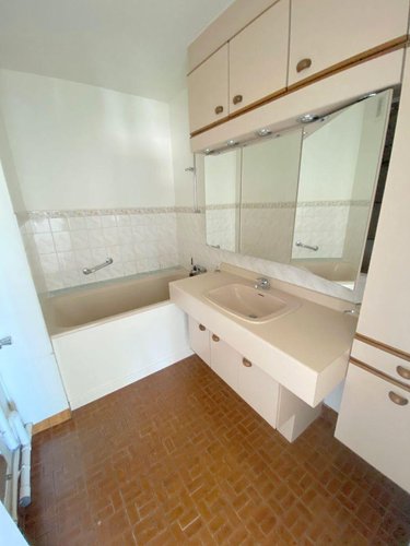 Appartement a vendre Bihorel 76420 Seine-Maritime 76 m2 4 pièces 95000 euros