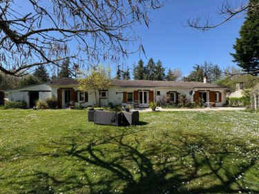 Maison a vendre Selles-Saint-Denis 41300 Loir-et-Cher 125 m2 4 pièces 221340 euros