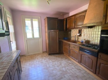 Maison a vendre Ydes 15210 Cantal  128260 euros