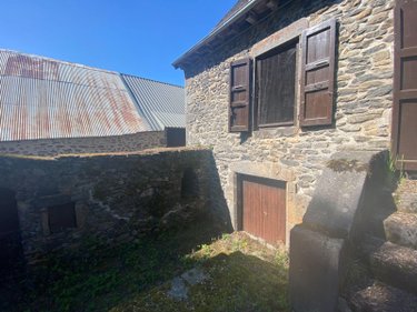 Maison a vendre Le Vigean 15200 Cantal  196000 euros
