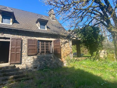 Maison a vendre Le Vigean 15200 Cantal  196000 euros