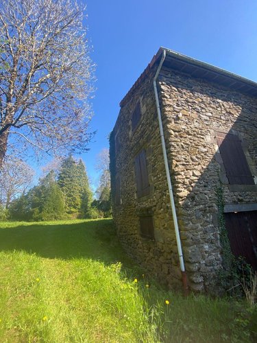 Maison a vendre Le Vigean 15200 Cantal  196000 euros