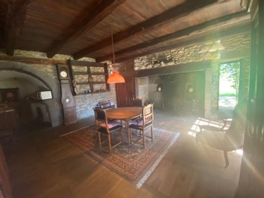 Maison a vendre Le Vigean 15200 Cantal  196000 euros