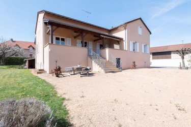 Maison a vendre Igé 71960 Saône-et-Loire 212 m2 4 pièces 349000 euros
