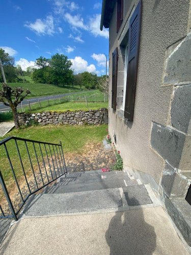Maison a vendre Le Vigean 15200 Cantal 60 m2  116600 euros