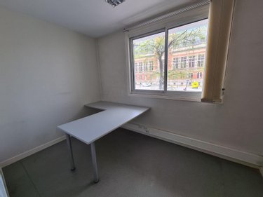 Location fonds et murs commerciaux Dunkerque 59140 Nord 125 m2  2500 euros