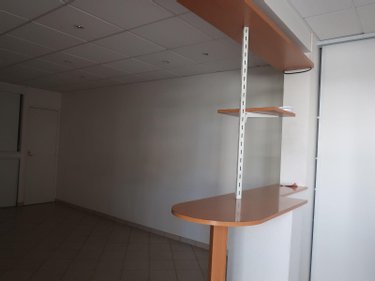 Location fonds et murs commerciaux Saint-Gilles 35590 Ille-et-Vilaine 47 m2  835 euros