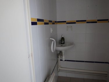 Location fonds et murs commerciaux Saint-Gilles 35590 Ille-et-Vilaine 47 m2  835 euros