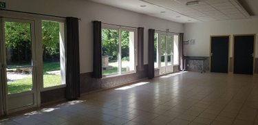 Fonds et murs commerciaux a vendre Châtillon-sur-Cher 41130 Loir-et-Cher 500 m2  316200 euros