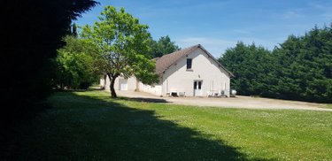 Fonds et murs commerciaux a vendre Châtillon-sur-Cher 41130 Loir-et-Cher 500 m2  316200 euros