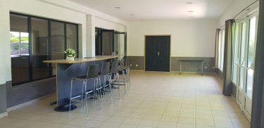 Fonds et murs commerciaux a vendre Châtillon-sur-Cher 41130 Loir-et-Cher 500 m2  316200 euros