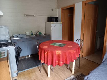 Maison a vendre Saint-Jacques-des-Blats 15800 Cantal 210 m2  138300 euros